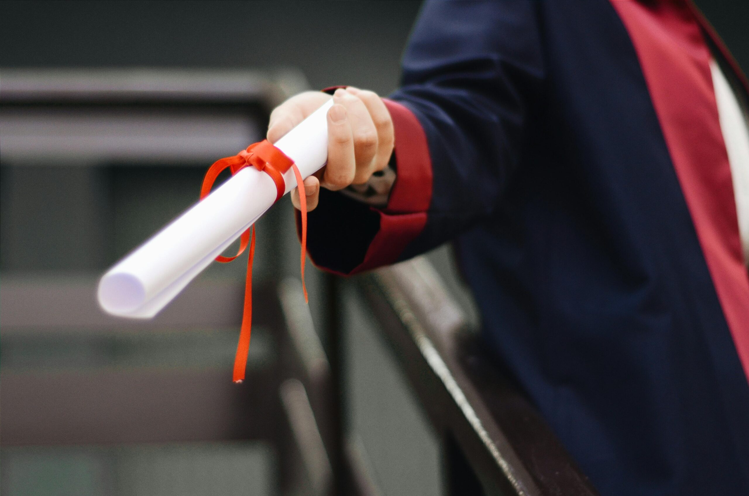In aumento i laureati nelle discipline STEM in Toscana, fondamentali per l’innovazione e la competitività economica.