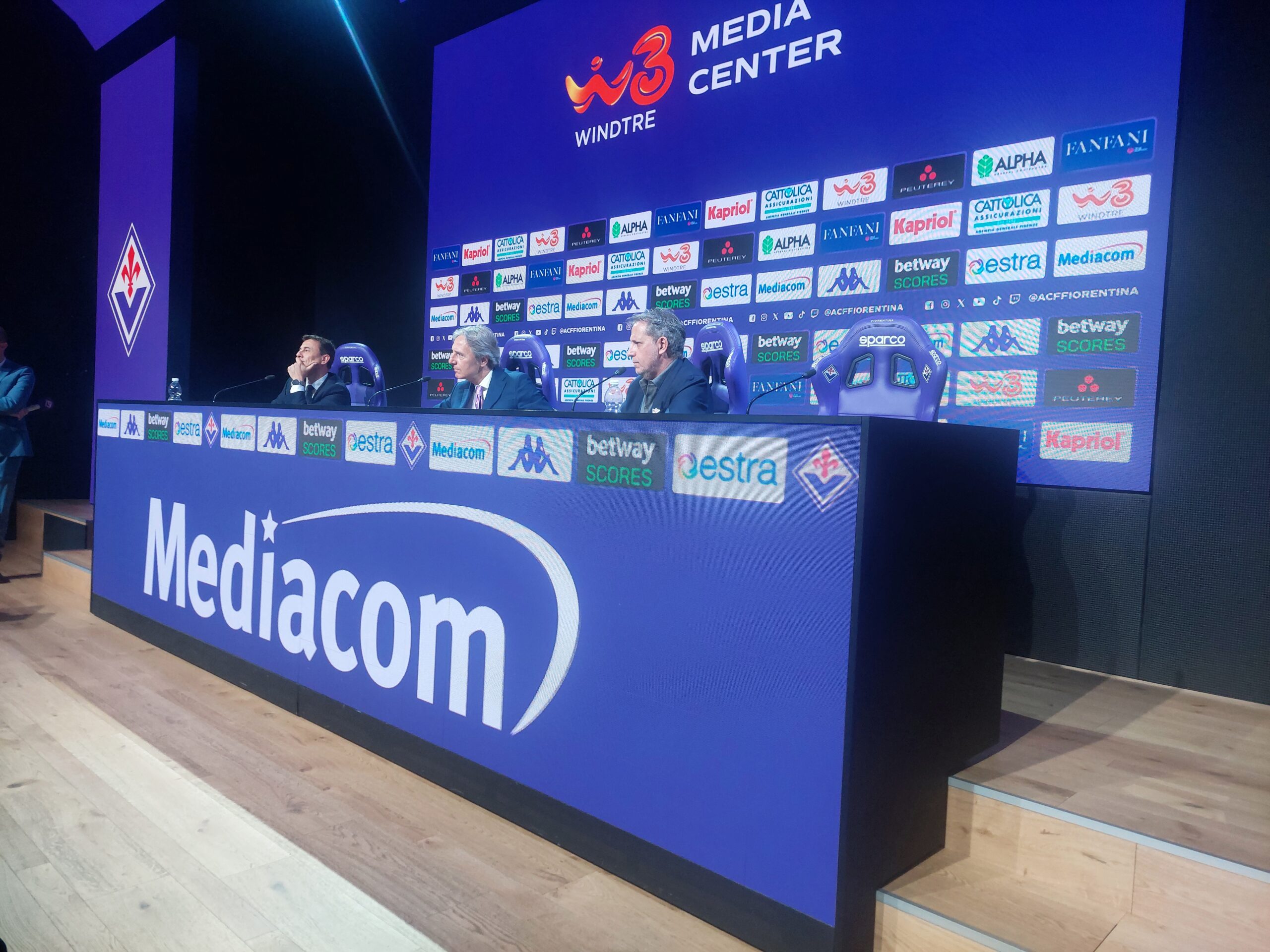 Fiorentina, Paratici: “Grosso era candidato unico”. Ferrari: “Famiglia Commisso non vende”. Mercato: resta Ndour. Kean non si sa