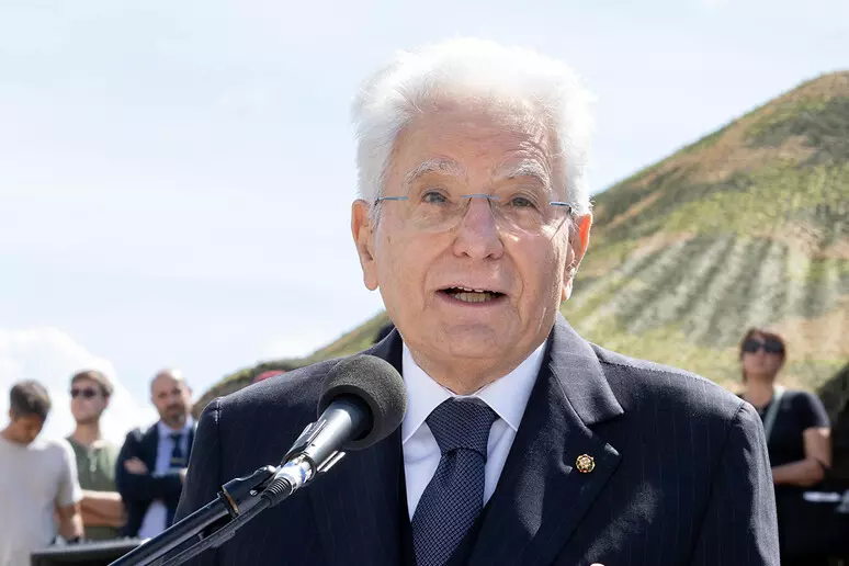 Mattarella all’ospedale di Grosseto: in visita alla “stanza rosa”, primo riparo in Italia dalla violenza sulle donne