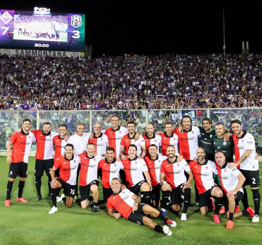 Fiorentina Legends batte Nostalgia: 7-3. Segnano Toni, Mutu e Batigoool. Che va a pranzo con Mastantuono e gli parla della maglia (Foto)