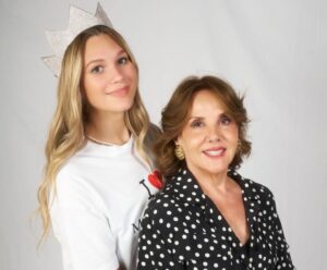 Miss Italia 2026: Sarah Rizea, campionessa di nuoto artistico. Sogna le Olimpiadi