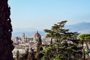 Musica e solidarietà a Firenze: Achille Lauro al Teatro Cartiere Carrara