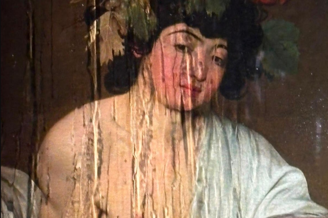 Nubifragio a Firenze: Uffizi, infiltrazioni d’acqua nella sala del Caravaggio. Schizzi sulla vetrina che protegge Bacco
