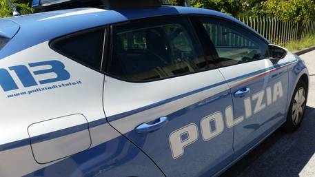 Firenze: vendevano i posti in fila all’ufficio Immigrazione, quattro misure cautelari