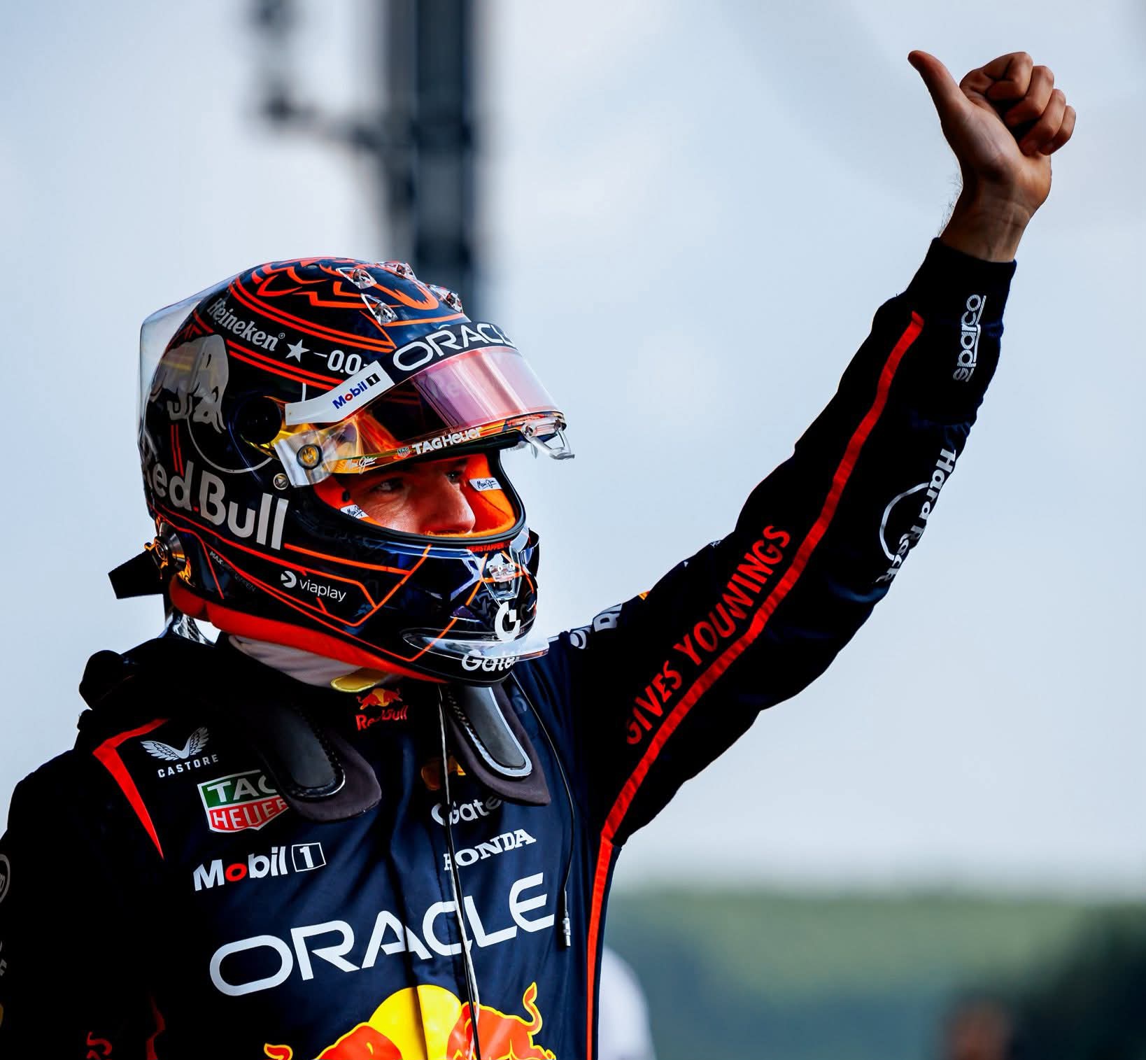 Formula 1, Gp Bahrain: pole di Verstappen, Ferrari in prima fila con Hamilton