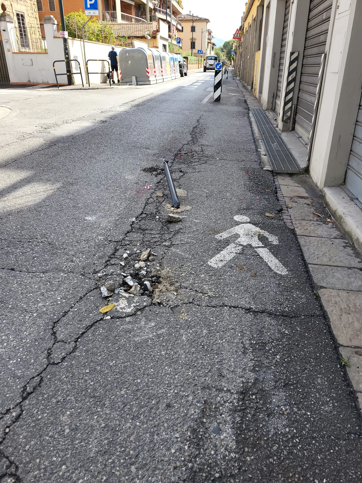 Tramvia: via di Ripoli invasa dal traffico. Ignorati i limiti di velocità. Pedoni a rischio