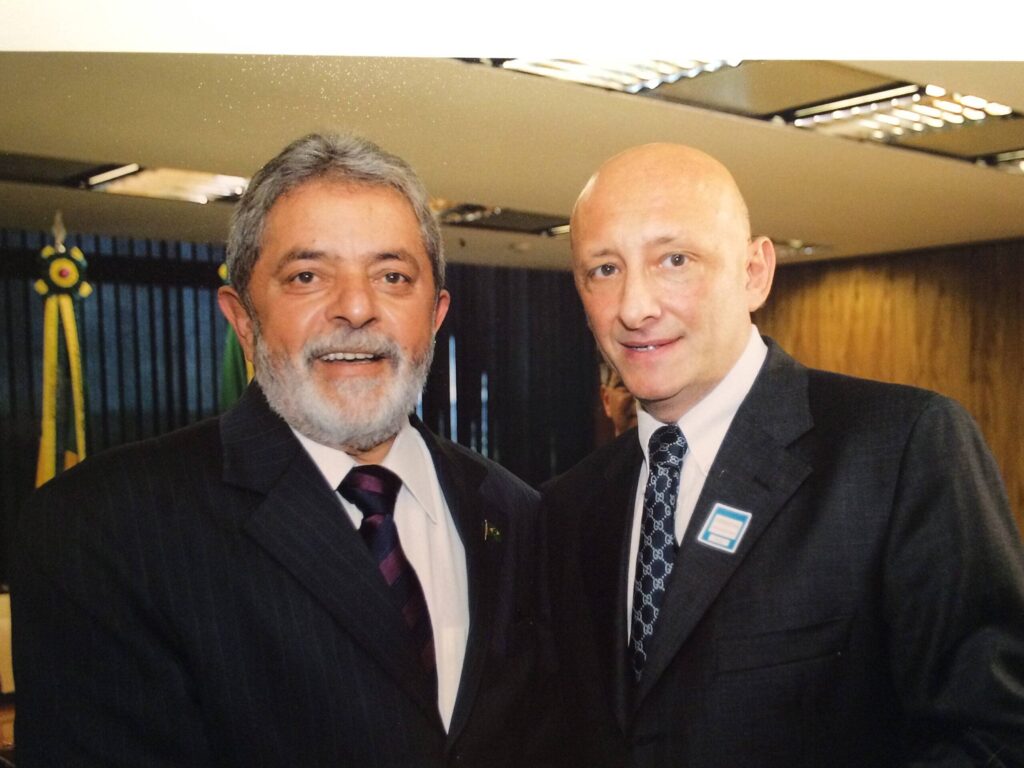 Brasile: Lula rieletto presidente, in rimonta su Bolsonaro. Che contesta il risultato
