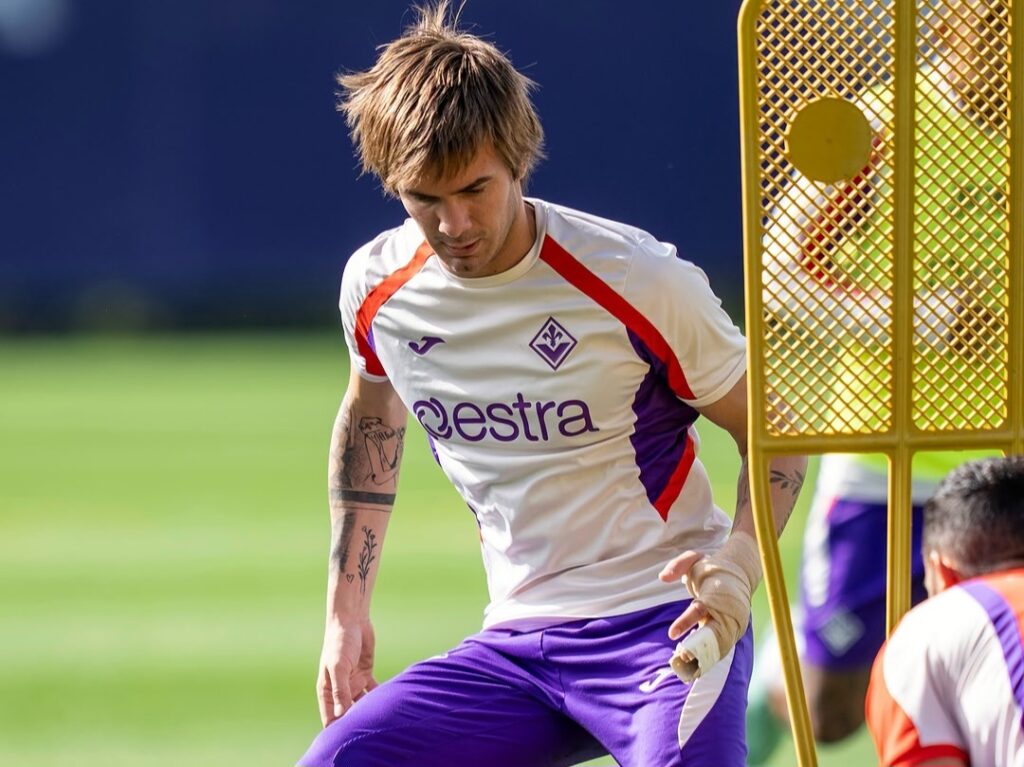 Fiorentina in casa Inter: a cercare l’impresa. Vanoli cambia ancora. Chivu rincorre la Lazio. Formazioni