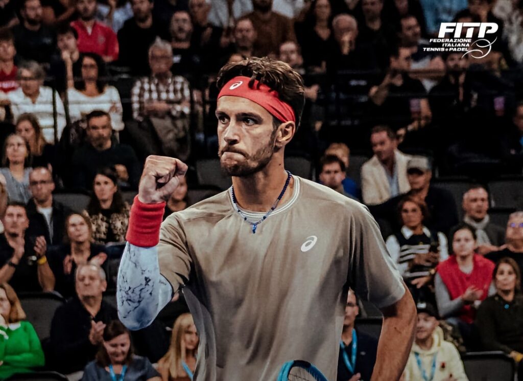 Musetti vince l’Atp di Lione, battuto in due set Fritz. Primo torneo dopo 4 anni