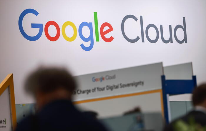 Google Cloud down: siti e app non funzionano, problemi anche in Italia per pagamenti e prelievi